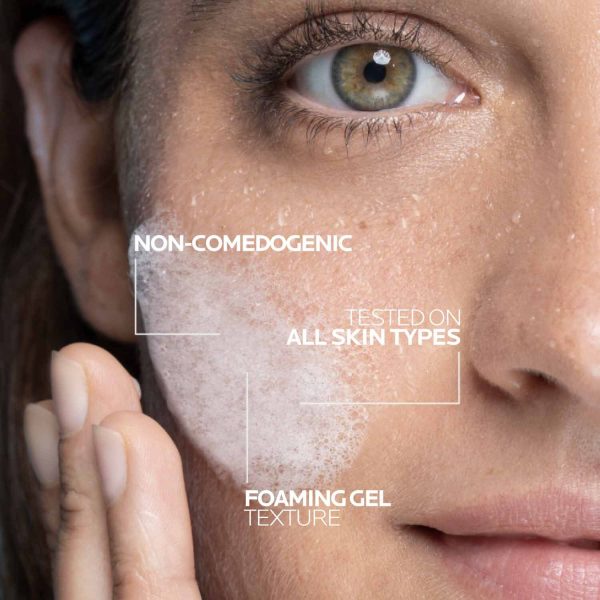 Vitamin C Brightening Facial Cleanser - Image 3